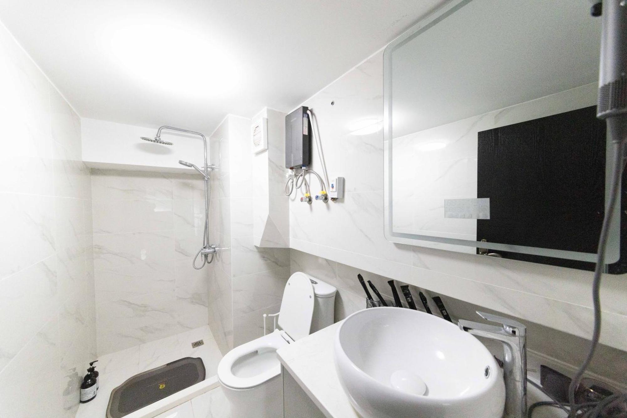 Apartment Hills&chuanyu Inn-line2,17 Near Necc, Qingpu District *